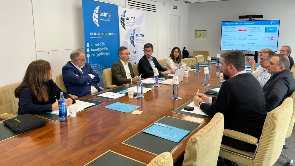 Junta directiva de Asime, reunida en A Coru&ntilde;a.