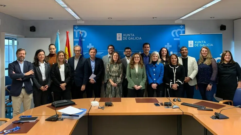 La directora del Igape, Covadonga Toca, encabez&oacute;  la reuni&oacute;n de trabajo con representantes del Sebrae./CEDIDA XUNTA.