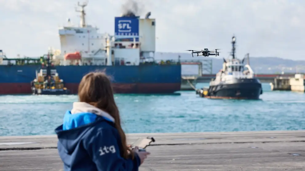 ITG pruebas para mostrar a los operadores de drones c&oacute;mo es la tecnolog&iacute;a de gesti&oacute;n de tr&aacute;fico a&eacute;reo en el Puerto de A Coru&ntilde;a./CEDIDA.