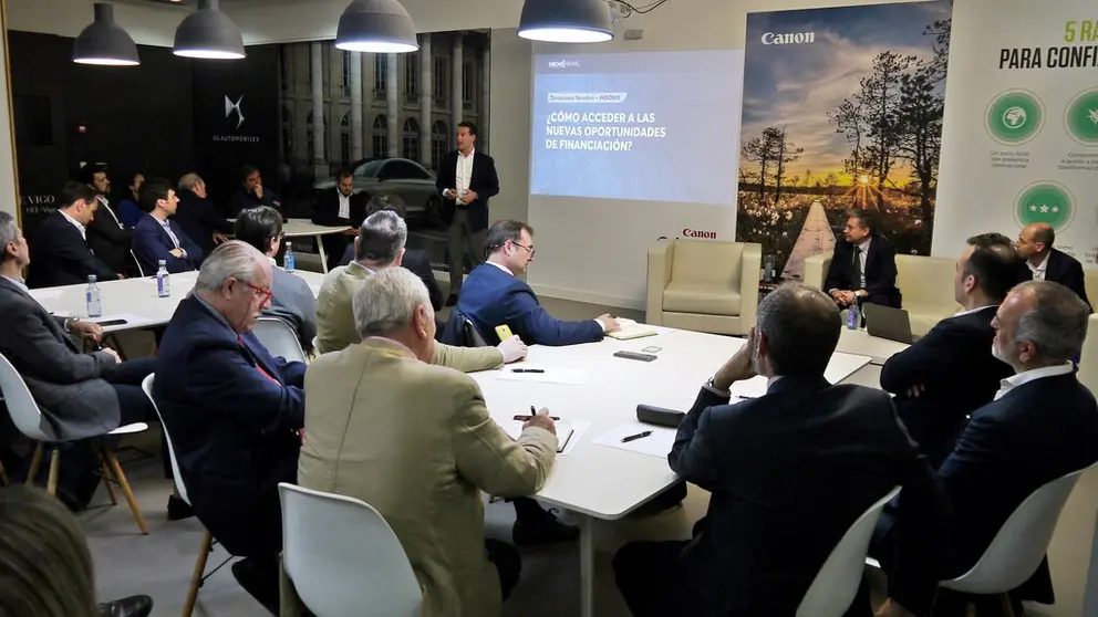 P&uacute;blico asistente a la jornada &ldquo;C&oacute;mo acceder a las nuevas oportunidades de financiaci&oacute;n&rdquo;  en C&iacute;rculo de Empresarios de Galicia.